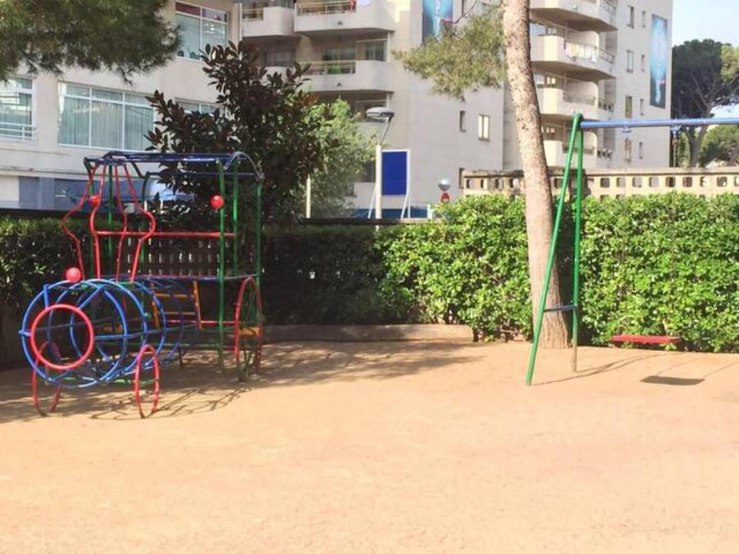 Apartamento Centrico Y Con Piscina A 5 Min. Playa Salou Bagian luar foto